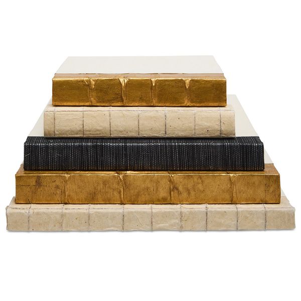 Pile de livres Bismark, Blanc